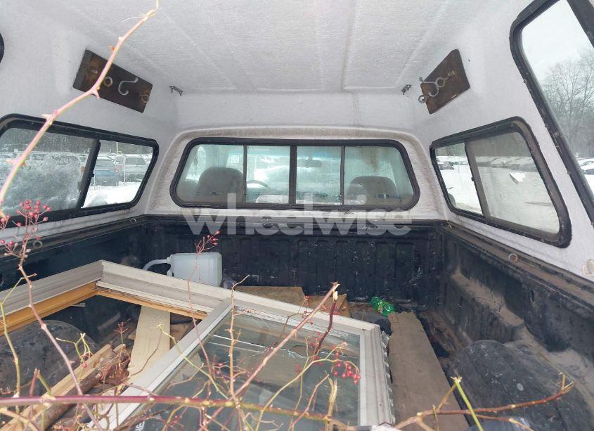 Photo 8 of 2001 Chevrolet Silverado 1500 (VIN 1GCEK14V71E120524)