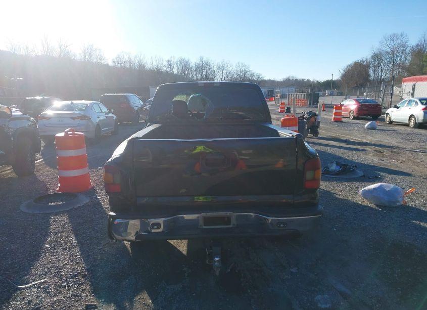 Photo 16 of 2002 Chevrolet Silverado 1500 (VIN 1GCEK14V72Z204952)