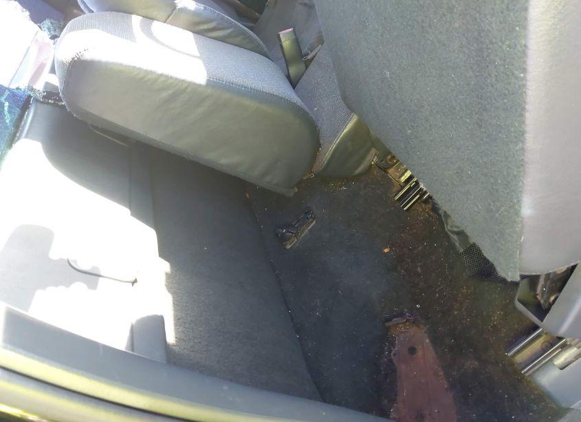 Photo 8 of 2002 Chevrolet Silverado 1500 (VIN 1GCEK14V72Z204952)