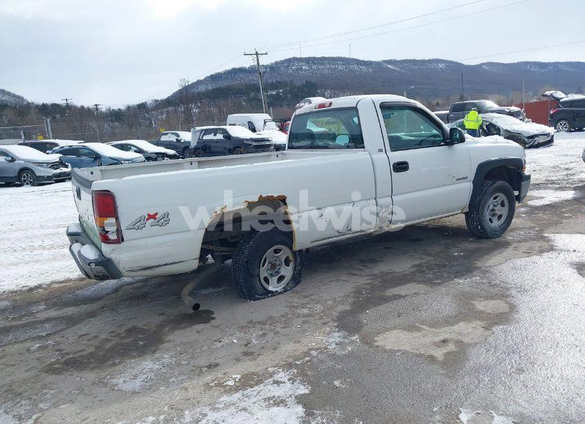 Photo 4 of 2000 Chevrolet Silverado 1500 (VIN 1GCEK14V8YE421717)