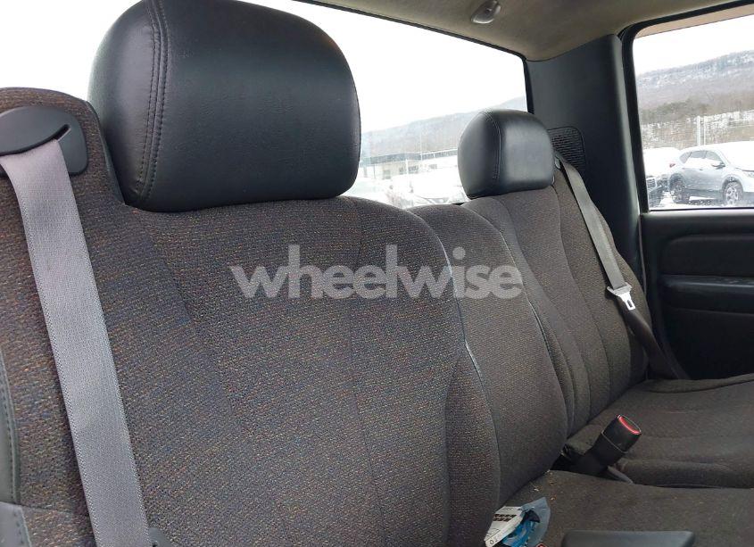 Photo 8 of 2000 Chevrolet Silverado 1500 (VIN 1GCEK14V8YE421717)