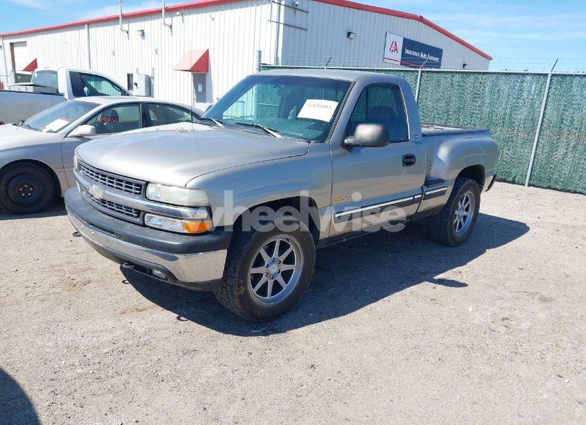 Photo 2 of 1999 Chevrolet Silverado 1500 (VIN 1GCEK14V9XZ146608)