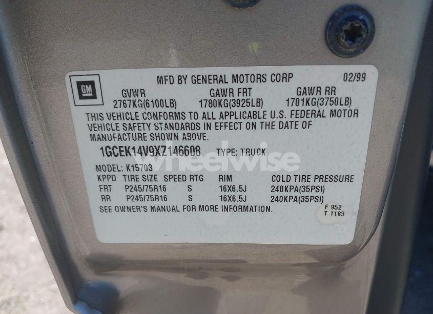 Photo 9 of 1999 Chevrolet Silverado 1500 (VIN 1GCEK14V9XZ146608)