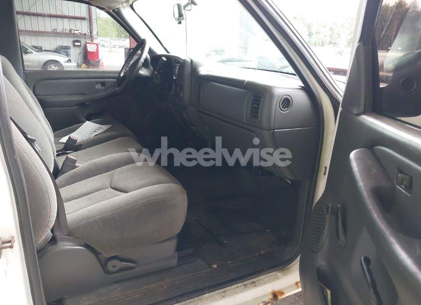 Photo 5 of 2005 Chevrolet Silverado 1500 WORK TRUCK (VIN 1GCEK14VX5Z305858)