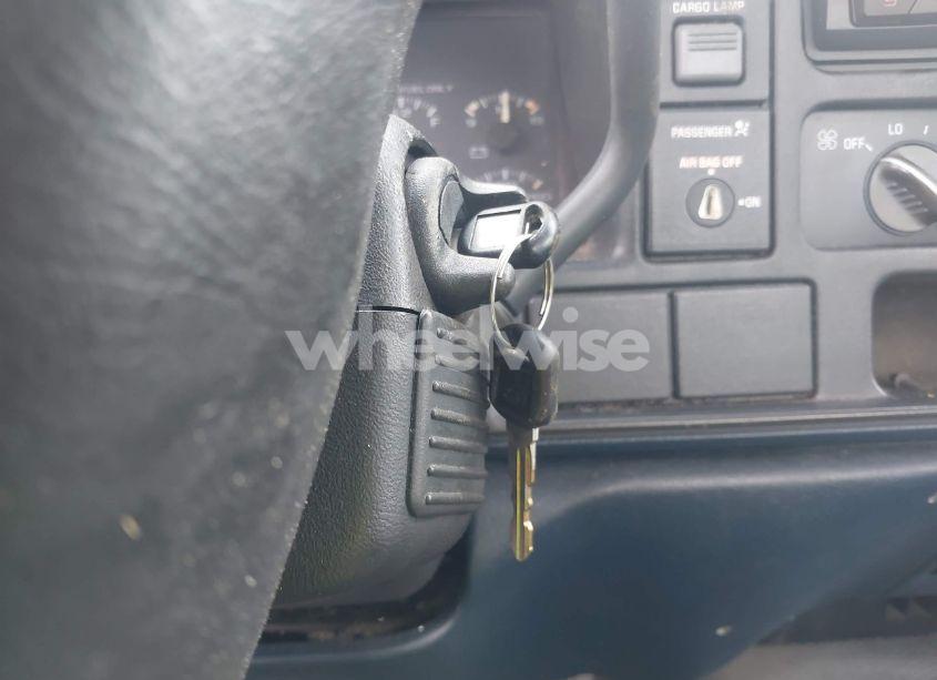 Photo 11 of 1998 Chevrolet K1500 FLEETSIDE W/T (VIN 1GCEK14W1WZ282299)