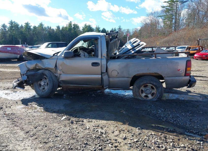 Photo 13 of 2000 Chevrolet Silverado 1500 (VIN 1GCEK14W2YZ359863)