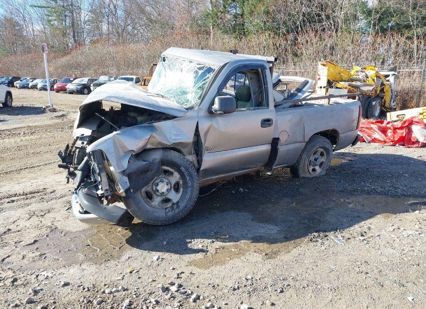 Photo 2 of 2000 Chevrolet Silverado 1500 (VIN 1GCEK14W2YZ359863)