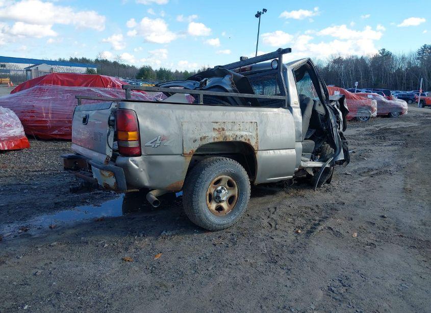 Photo 4 of 2000 Chevrolet Silverado 1500 (VIN 1GCEK14W2YZ359863)
