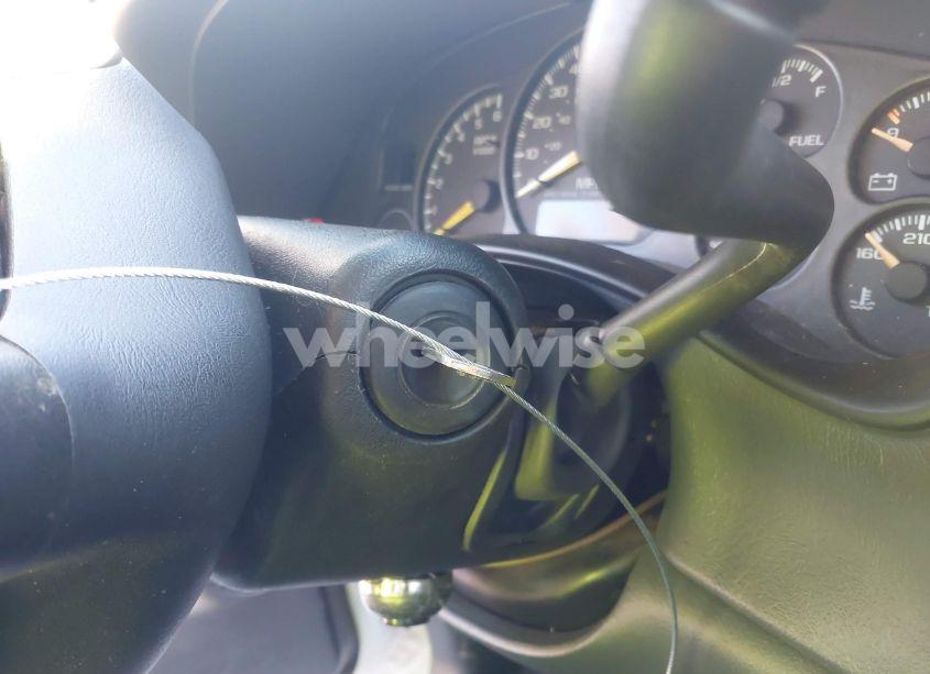 Photo 11 of 2001 Chevrolet Silverado 1500 (VIN 1GCEK14W41Z273363)