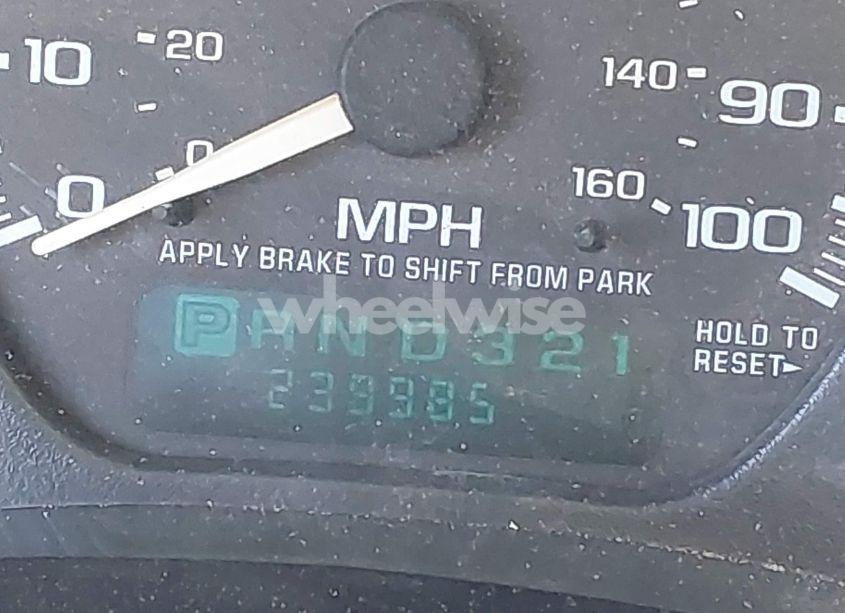 Photo 15 of 2002 Chevrolet Silverado 1500 (VIN 1GCEK14W72Z134264)