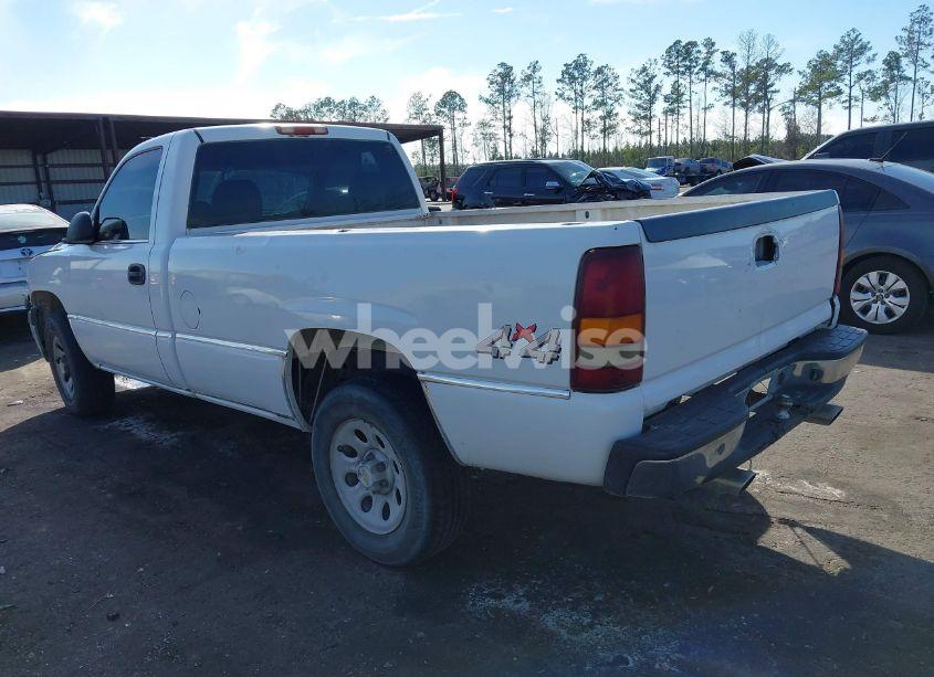 Photo 3 of 2002 Chevrolet Silverado 1500 (VIN 1GCEK14W72Z134264)