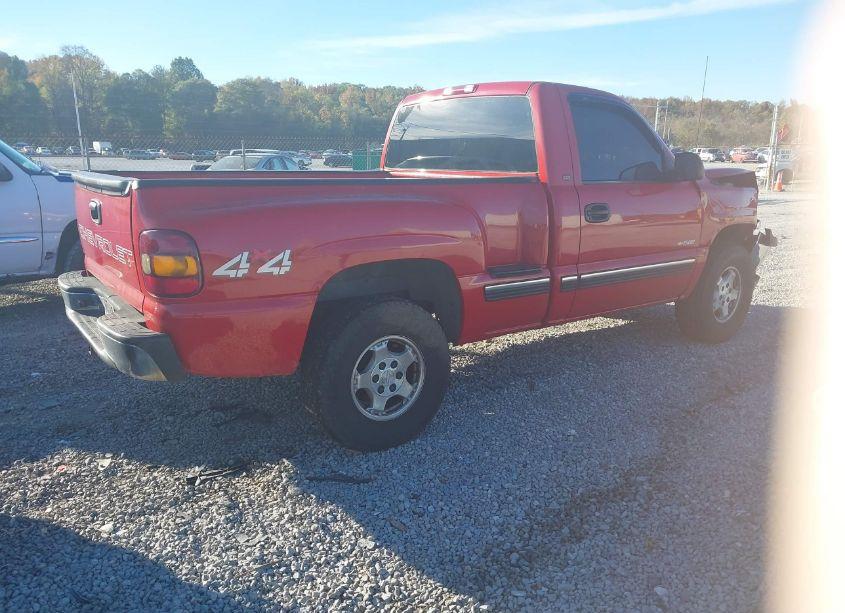 Photo 4 of 2000 Chevrolet Silverado 1500 (VIN 1GCEK14W7YZ315759)