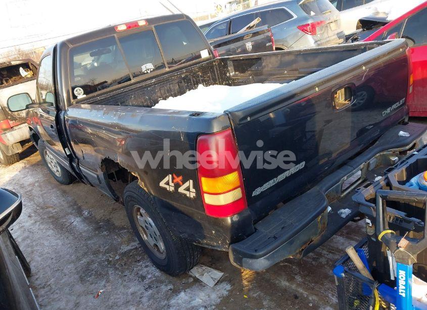 Photo 3 of 2000 Chevrolet Silverado 1500 LS (VIN 1GCEK14W7YZ336899)