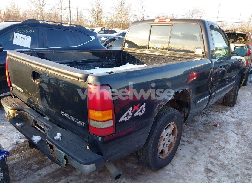 Photo 4 of 2000 Chevrolet Silverado 1500 LS (VIN 1GCEK14W7YZ336899)