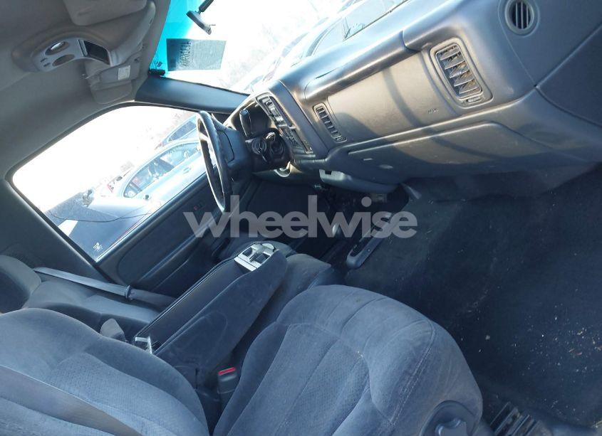 Photo 5 of 2000 Chevrolet Silverado 1500 LS (VIN 1GCEK14W7YZ336899)