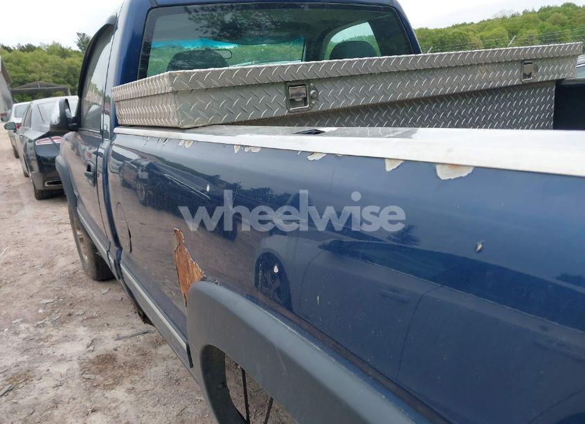 Photo 6 of 2001 Chevrolet Silverado 1500 LS (VIN 1GCEK14W81Z218530)