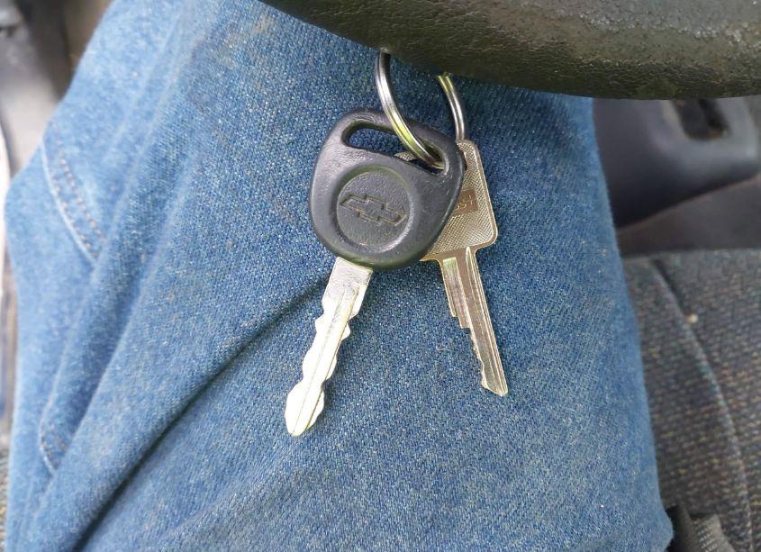 Photo 11 of 2002 Chevrolet Silverado 1500 (VIN 1GCEK14W82Z193629)