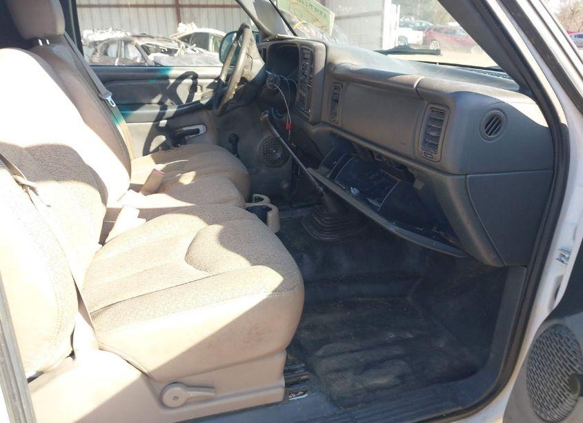 Photo 5 of 1999 Chevrolet Silverado 1500 (VIN 1GCEK14WXXZ125100)