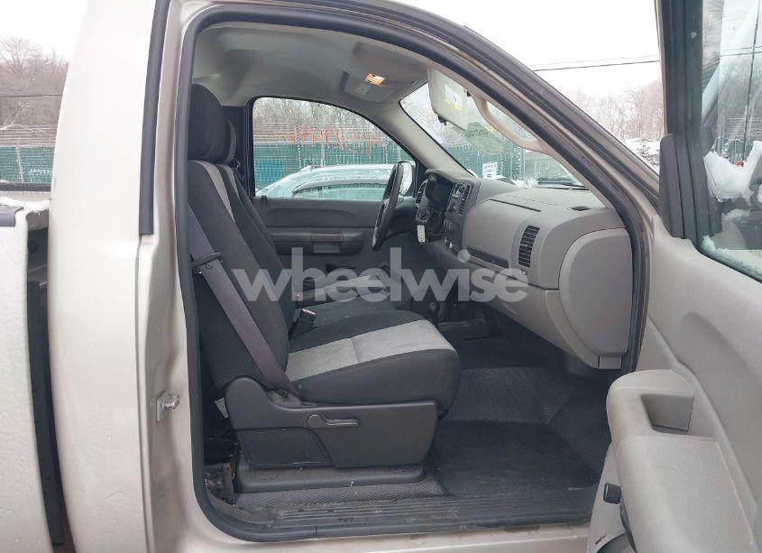 Photo 8 of 2009 Chevrolet Silverado 1500 WORK TRUCK (VIN 1GCEK14XX9Z233681)