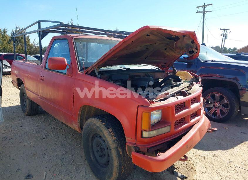 1992 Chevrolet Gmt-400 K1500 (VIN 1GCEK14Z2NE199173) main photo