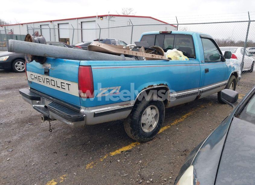 Photo 4 of 1994 Chevrolet Gmt-400 K1500 (VIN 1GCEK14Z6RZ123065)