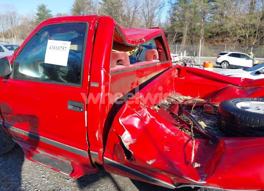 Photo 6 of 1994 Chevrolet Gmt-400 K1500 (VIN 1GCEK14ZXRZ239613)