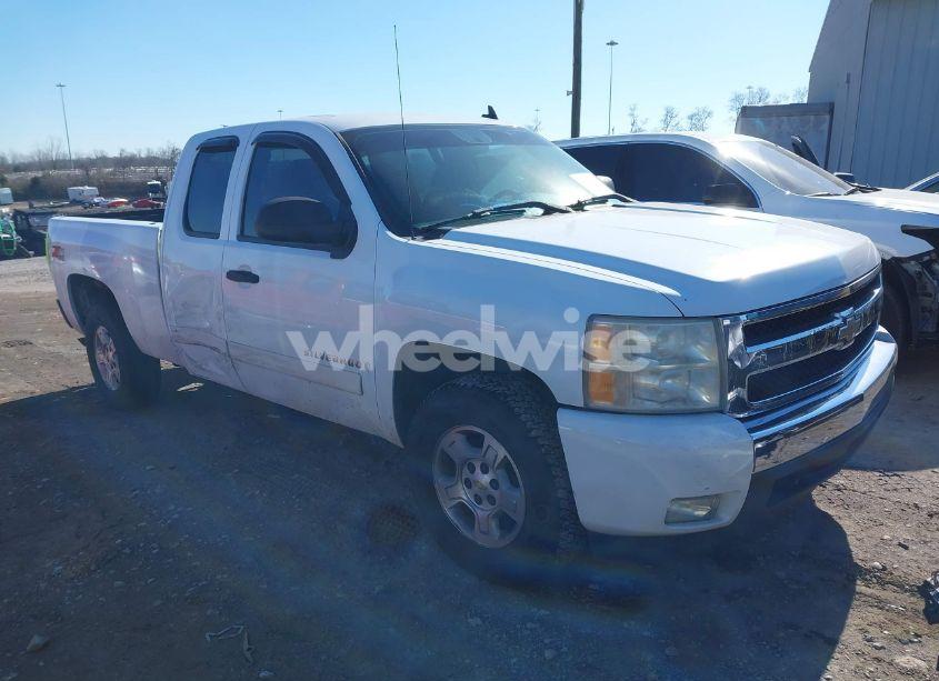2007 Chevrolet Silverado 1500 LT1 (VIN 1GCEK19007Z571695) main photo