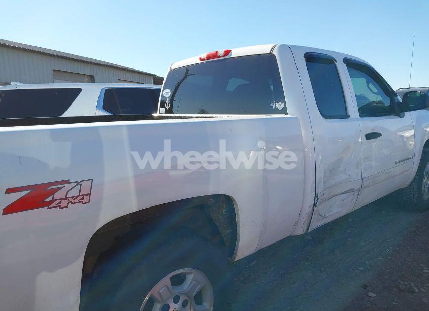 Photo 6 of 2007 Chevrolet Silverado 1500 LT1 (VIN 1GCEK19007Z571695)