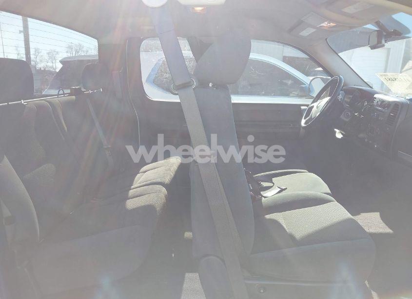 Photo 8 of 2007 Chevrolet Silverado 1500 LT1 (VIN 1GCEK19007Z571695)