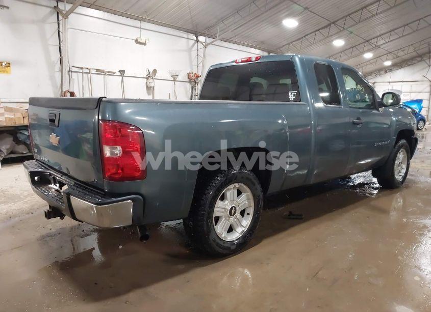 Photo 4 of 2007 Chevrolet Silverado 1500 LT1 (VIN 1GCEK19007Z636903)