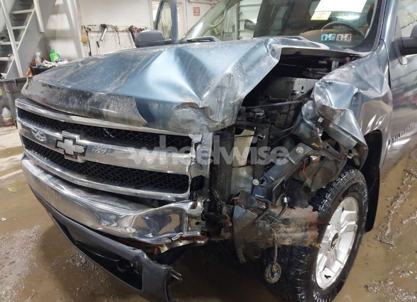 Photo 6 of 2007 Chevrolet Silverado 1500 LT1 (VIN 1GCEK19007Z636903)