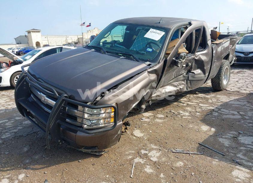 Photo 2 of 2008 Chevrolet Silverado 1500 LTZ (VIN 1GCEK19008Z107923)