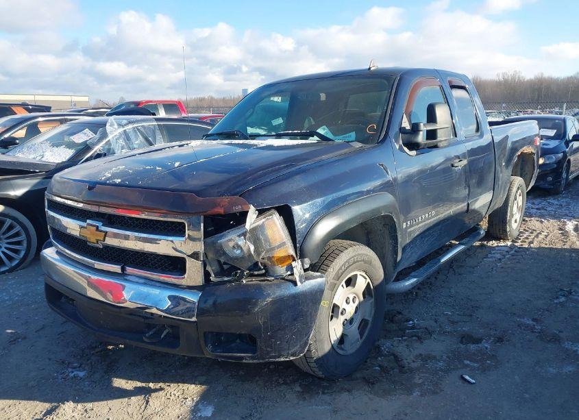 Photo 2 of 2008 Chevrolet Silverado 1500 LT1 (VIN 1GCEK19008Z215524)