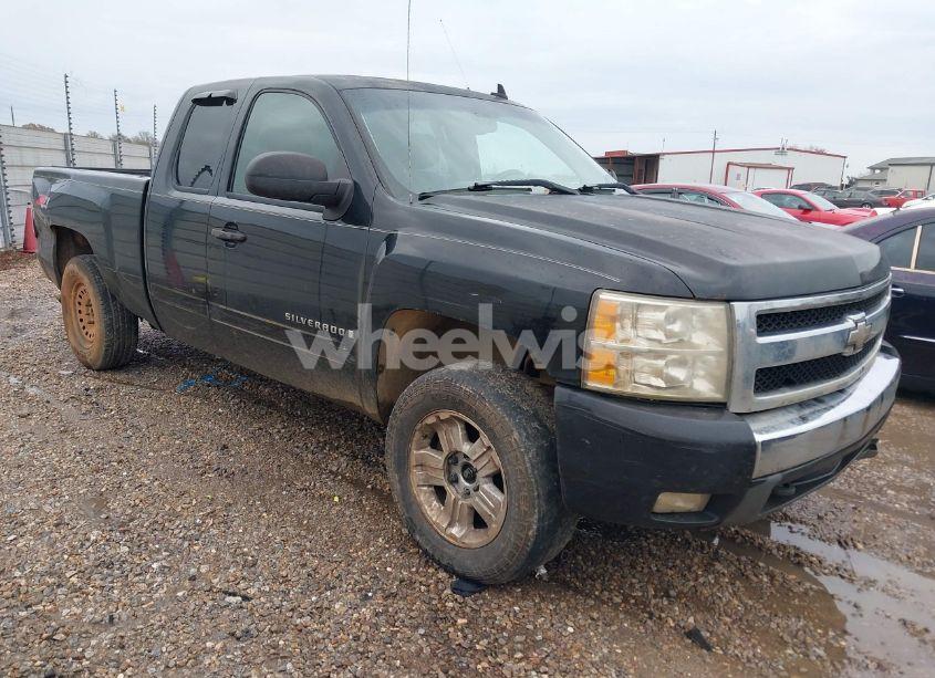 2007 Chevrolet Silverado 1500 LT1 (VIN 1GCEK19017Z550550) main photo