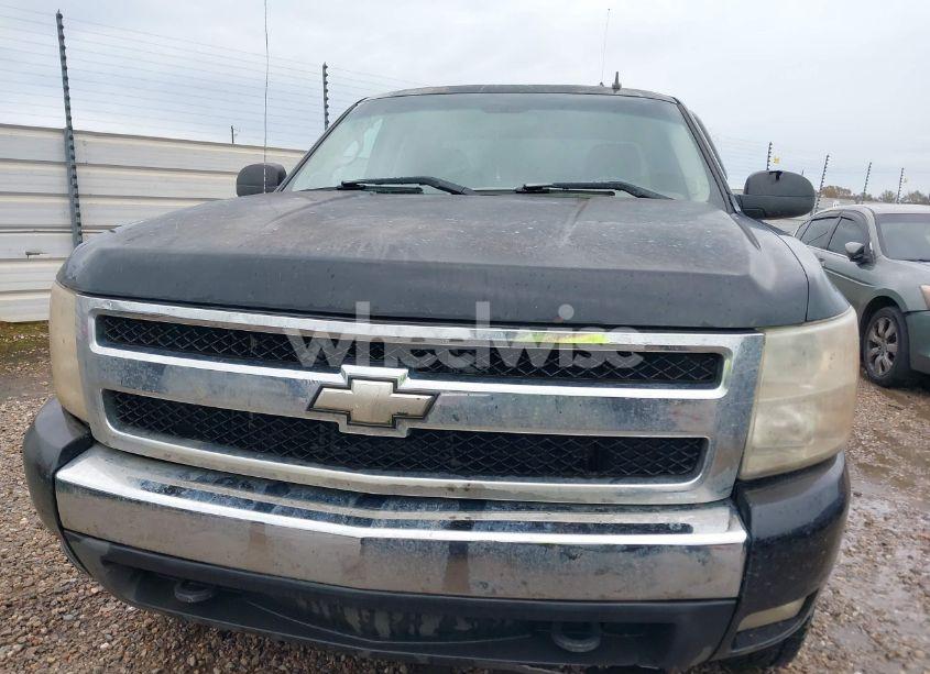 Photo 12 of 2007 Chevrolet Silverado 1500 LT1 (VIN 1GCEK19017Z550550)