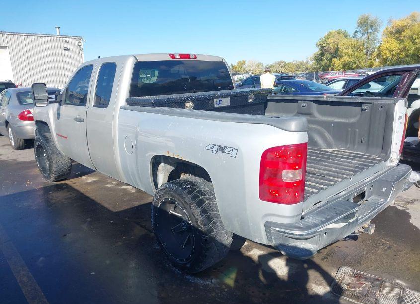 Photo 3 of 2008 Chevrolet Silverado 1500 LT W/1LT/LT1/LT2/LTZ/WORK TRUCK (VIN 1GCEK19018Z151767)