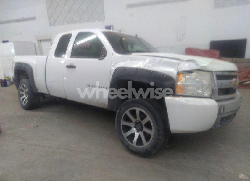 2007 Chevrolet Silverado 1500 WORK TRUCK (VIN 1GCEK19027Z622968) main photo