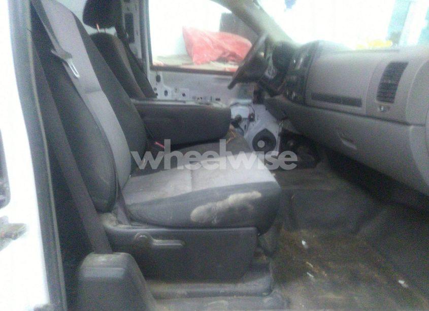 Photo 5 of 2007 Chevrolet Silverado 1500 WORK TRUCK (VIN 1GCEK19027Z622968)