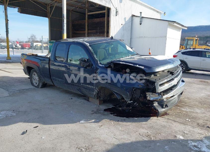 2007 Chevrolet Silverado 1500 LT1 (VIN 1GCEK19047E502256) main photo