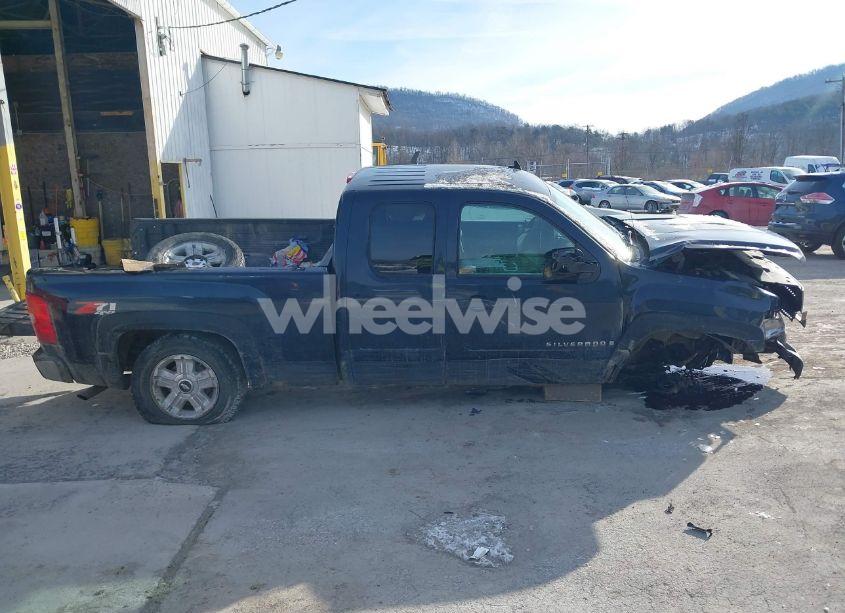 Photo 13 of 2007 Chevrolet Silverado 1500 LT1 (VIN 1GCEK19047E502256)