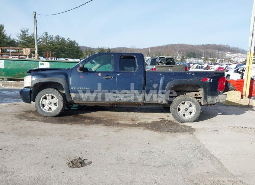 Photo 14 of 2007 Chevrolet Silverado 1500 LT1 (VIN 1GCEK19047E502256)