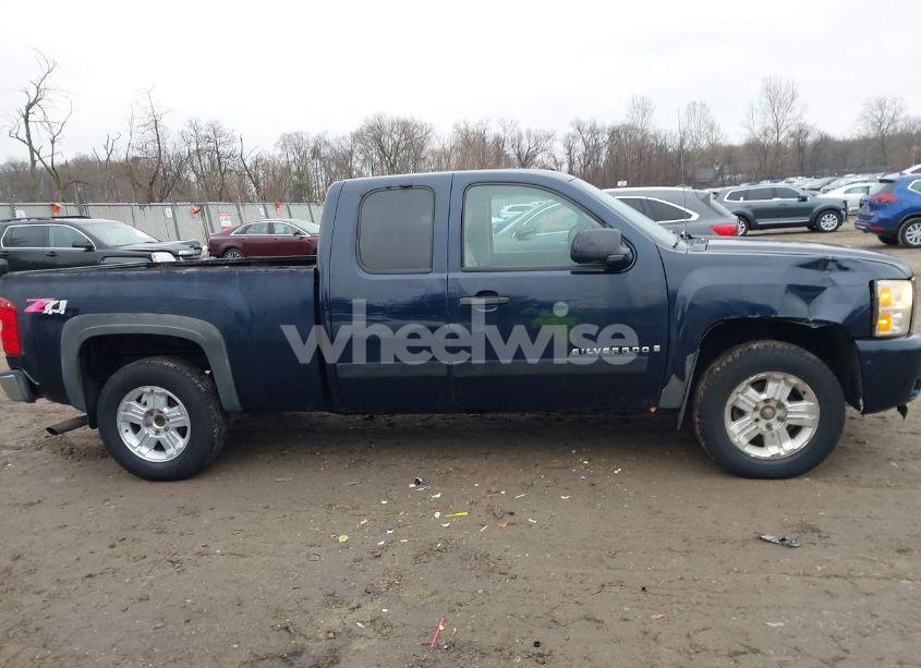 Photo 13 of 2007 Chevrolet Silverado 1500 LT1 (VIN 1GCEK19067Z521724)