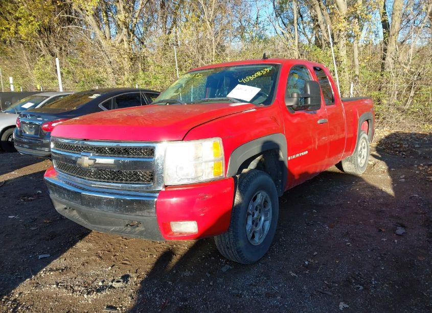 Photo 2 of 2008 Chevrolet Silverado 1500 LT1 (VIN 1GCEK19068Z240752)