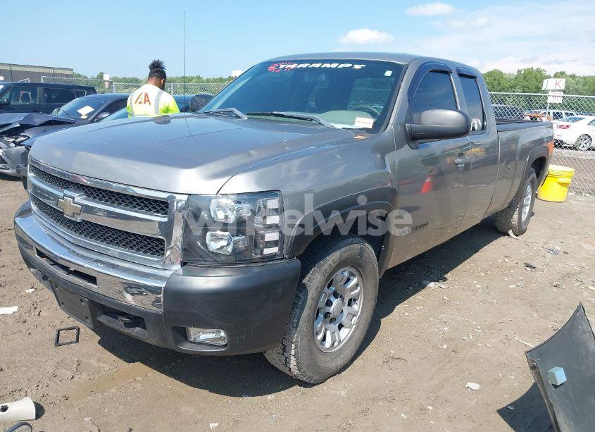 Photo 2 of 2009 Chevrolet Silverado 1500 WORK TRUCK (VIN 1GCEK19069E140787)