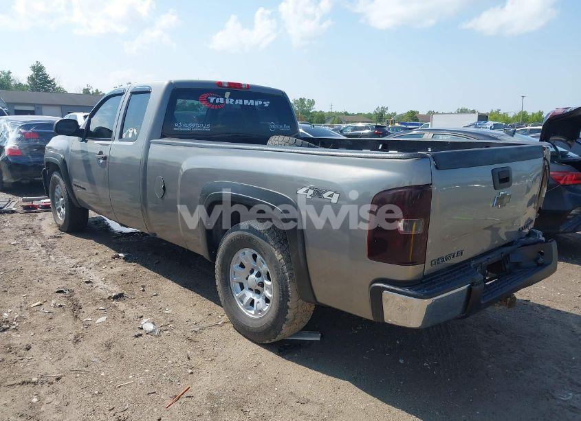 Photo 3 of 2009 Chevrolet Silverado 1500 WORK TRUCK (VIN 1GCEK19069E140787)