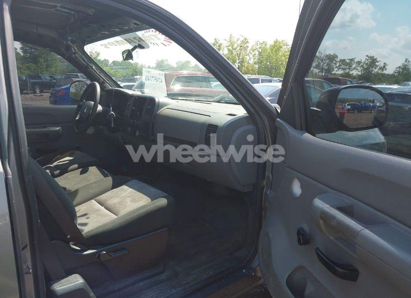 Photo 5 of 2009 Chevrolet Silverado 1500 WORK TRUCK (VIN 1GCEK19069E140787)