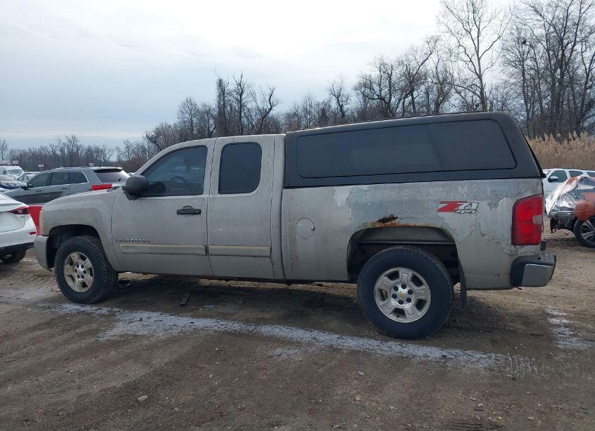Photo 14 of 2007 Chevrolet Silverado 1500 LT1 (VIN 1GCEK19077E596892)