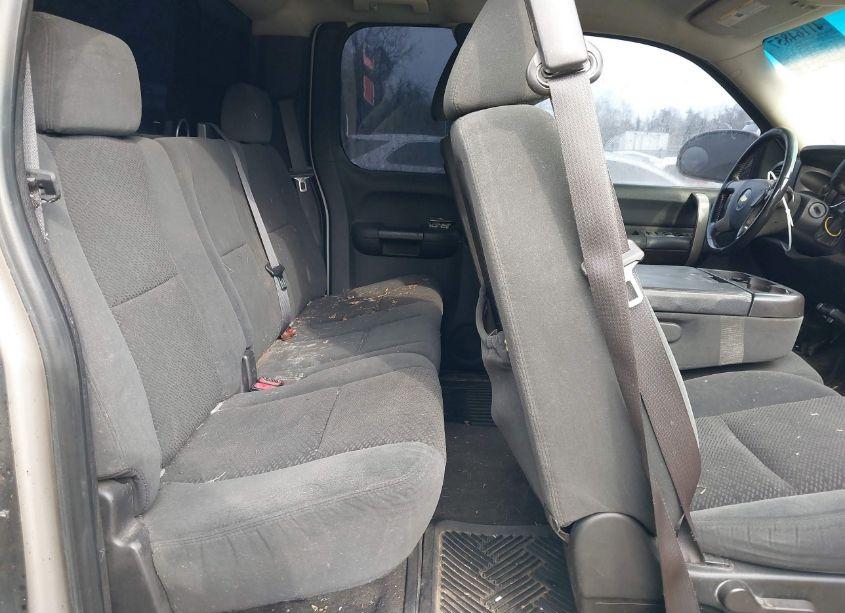 Photo 8 of 2007 Chevrolet Silverado 1500 LT1 (VIN 1GCEK19077E596892)