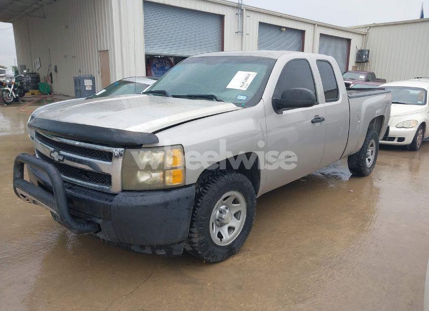 Photo 2 of 2009 Chevrolet Silverado 1500 WORK TRUCK (VIN 1GCEK19079Z262678)
