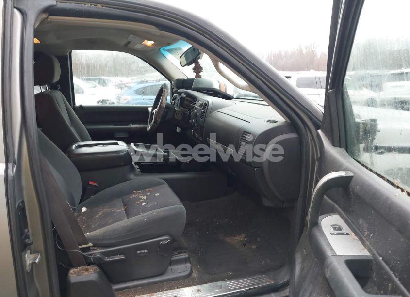 Photo 5 of 2007 Chevrolet Silverado 1500 LT2 (VIN 1GCEK190X7Z599455)